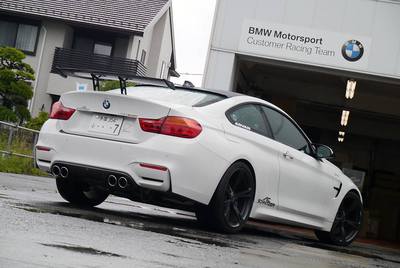 AC SCHNITZERレーシングリアウイング for F80M3＆F82M4