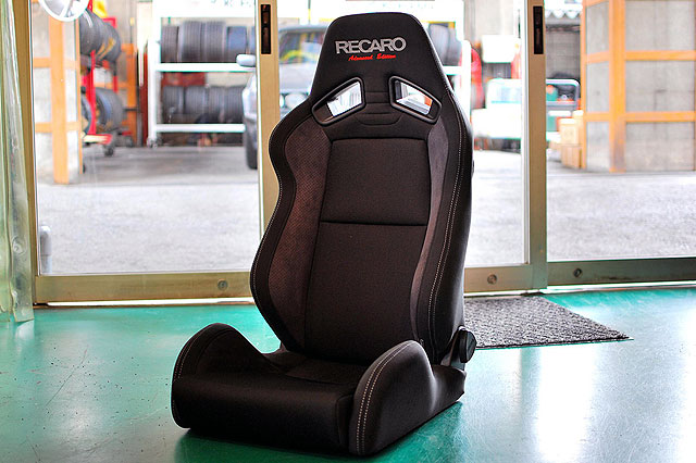 RECARO SR-7 Advanced Edition 